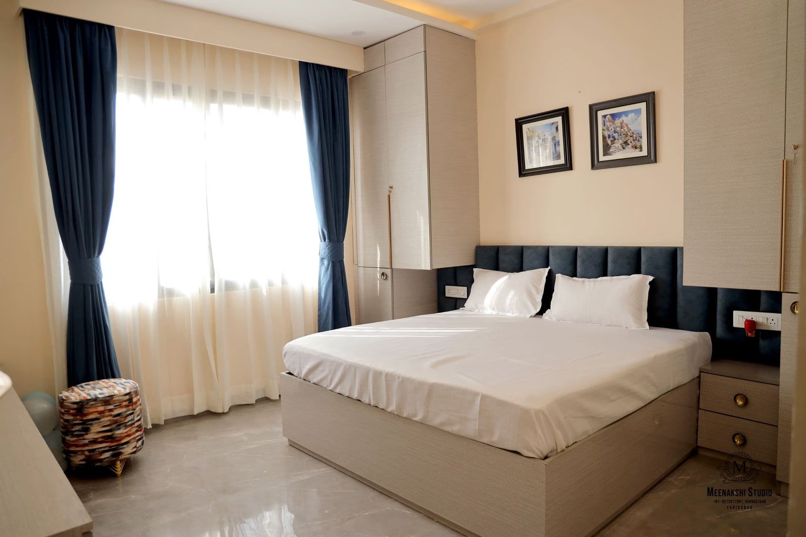 King bedroom at Tehri Farms